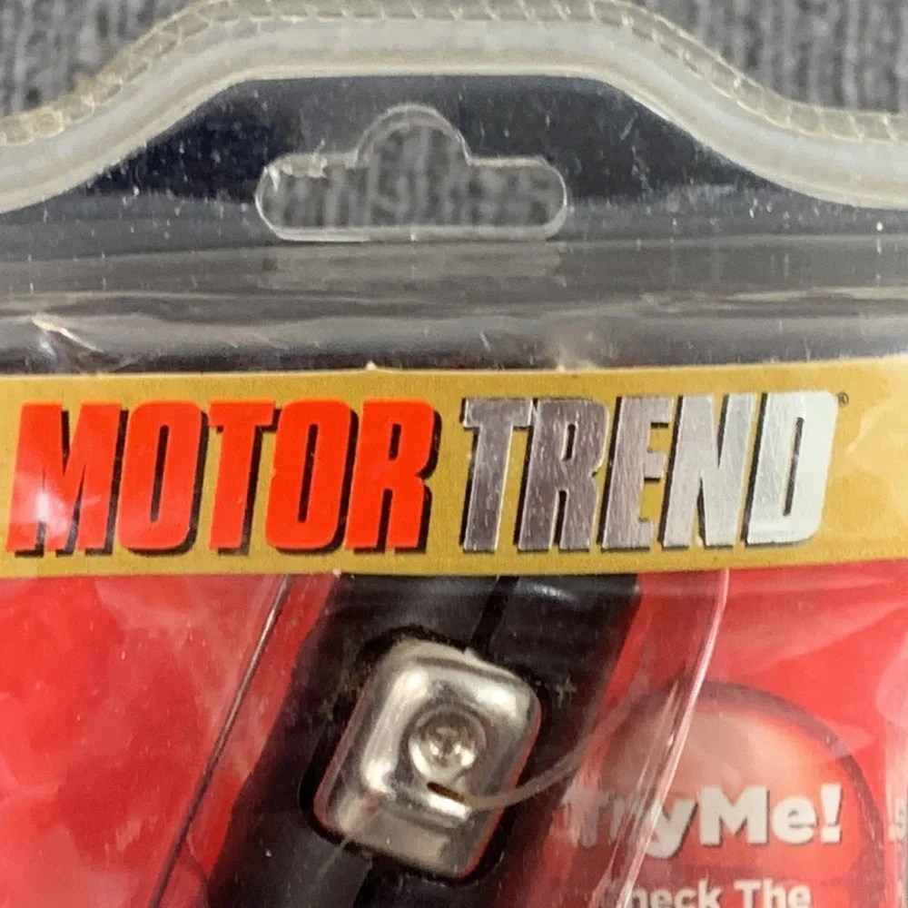 Motor Trend 12V Plug-in Car Charger Power Adapter for Samsung M300 Series New